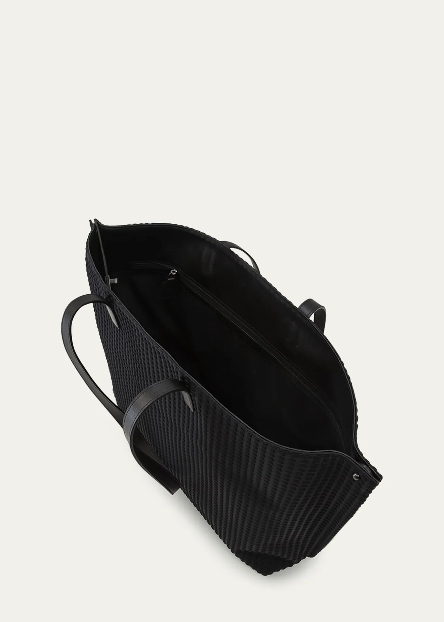 AkrisAi Medium Techno Fabric Shoulder Bag