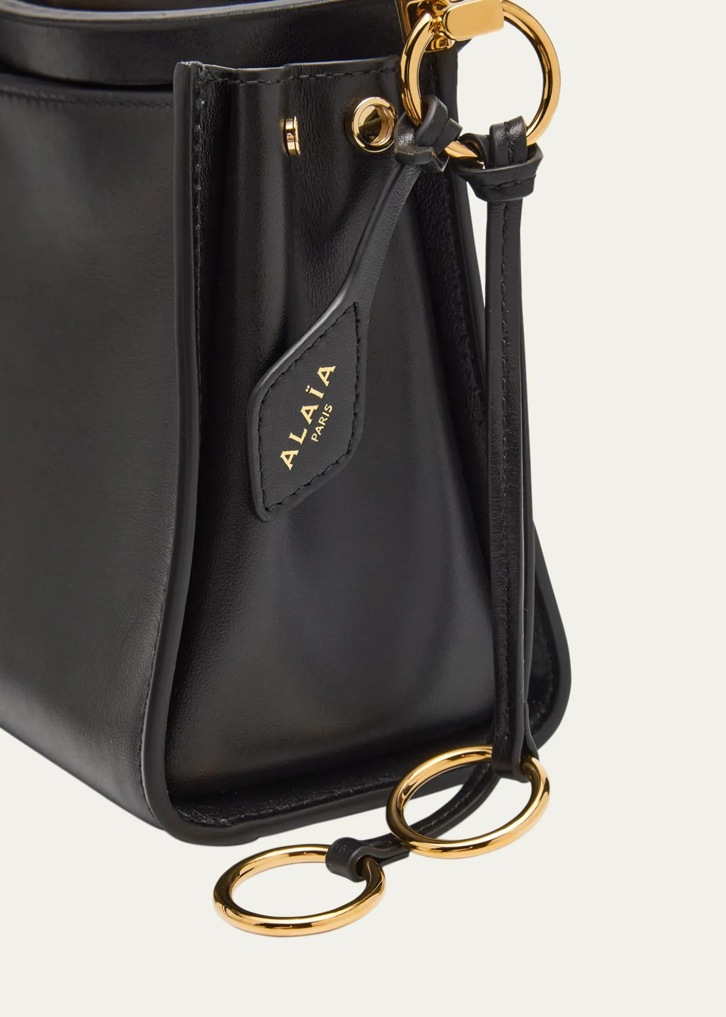 ALAIALe Click Small Square Shoulder Bag in Glossy Leather