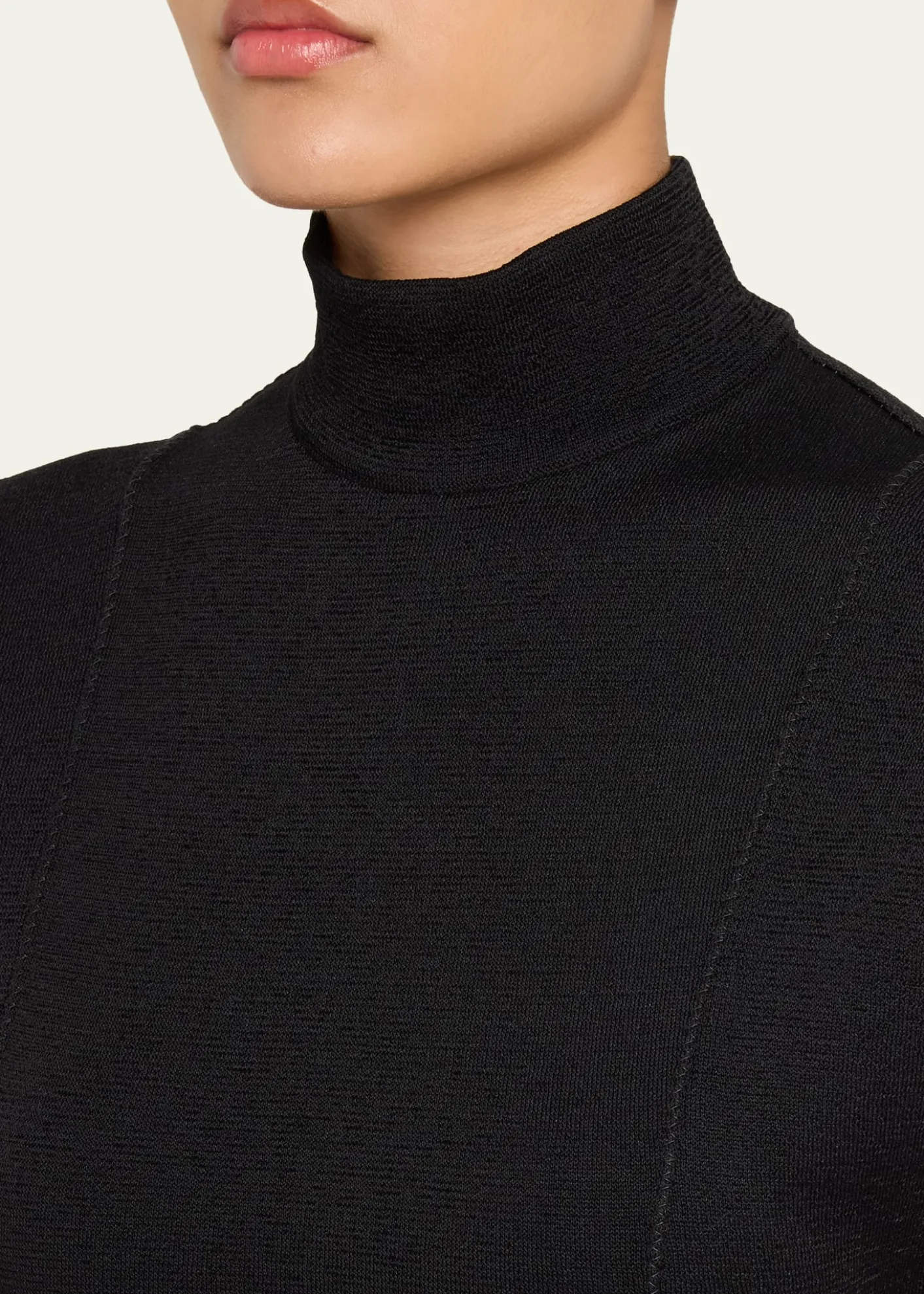 ALAIAMock-Neck Cap-Sleeve Seam Paneled Dress