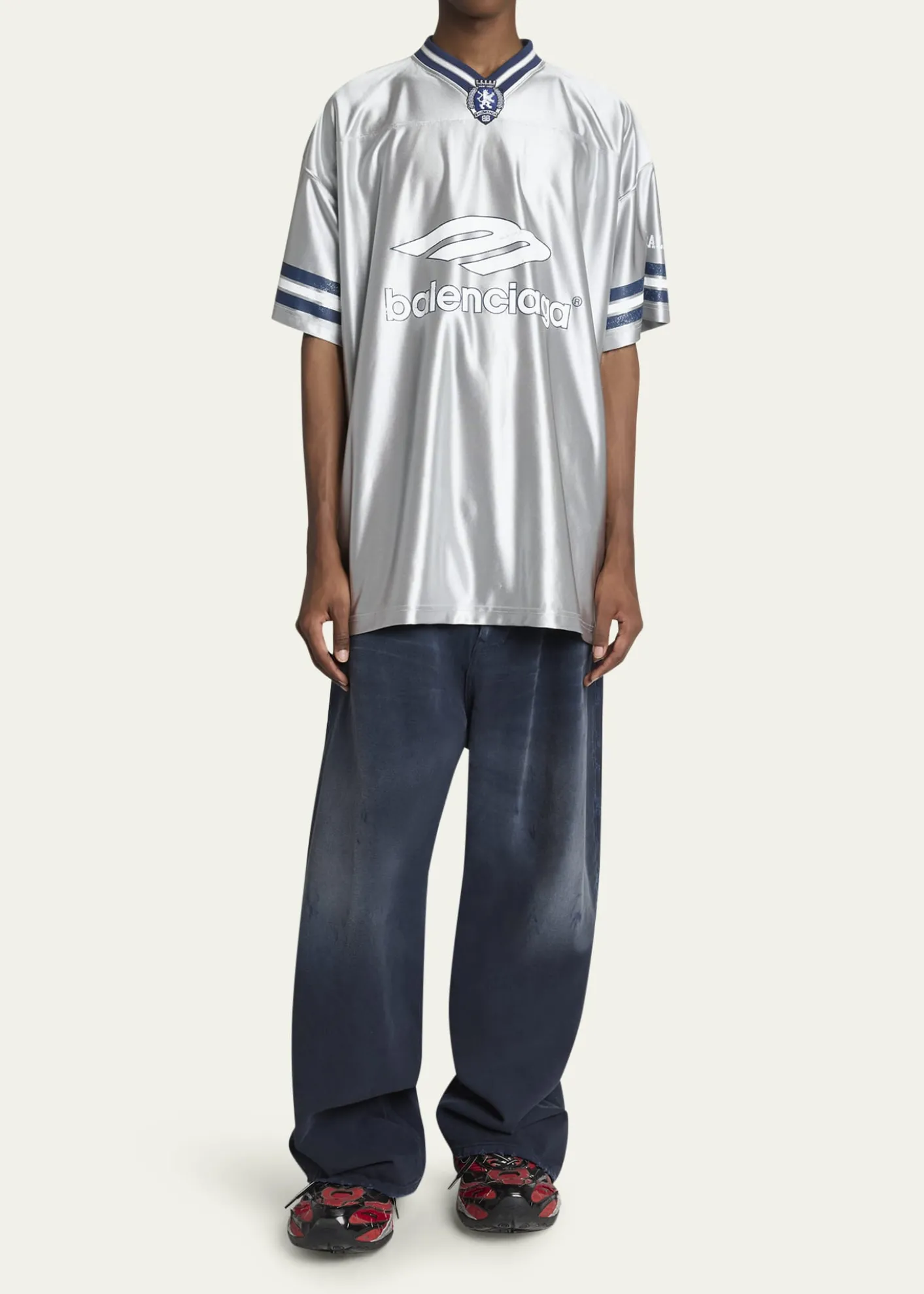 BalenciagaMen's Shiny 3B Football V-Neck T-Shirt