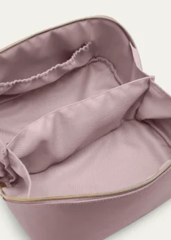 Bergdorf GoodmanLovely in Lavender, Yours with any Beauty Purchase of $295 or more