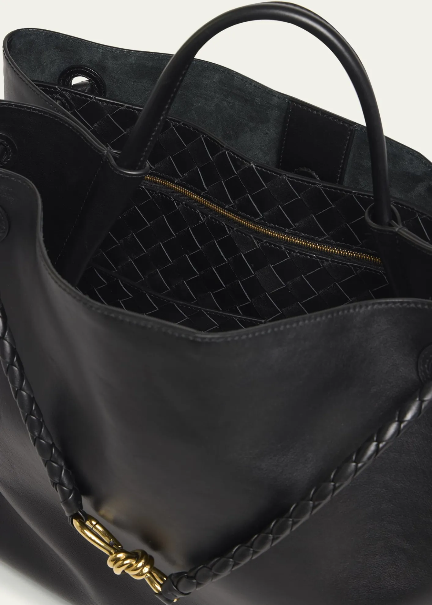 Bottega VenetaAndiamo Large Leather Tote Bag