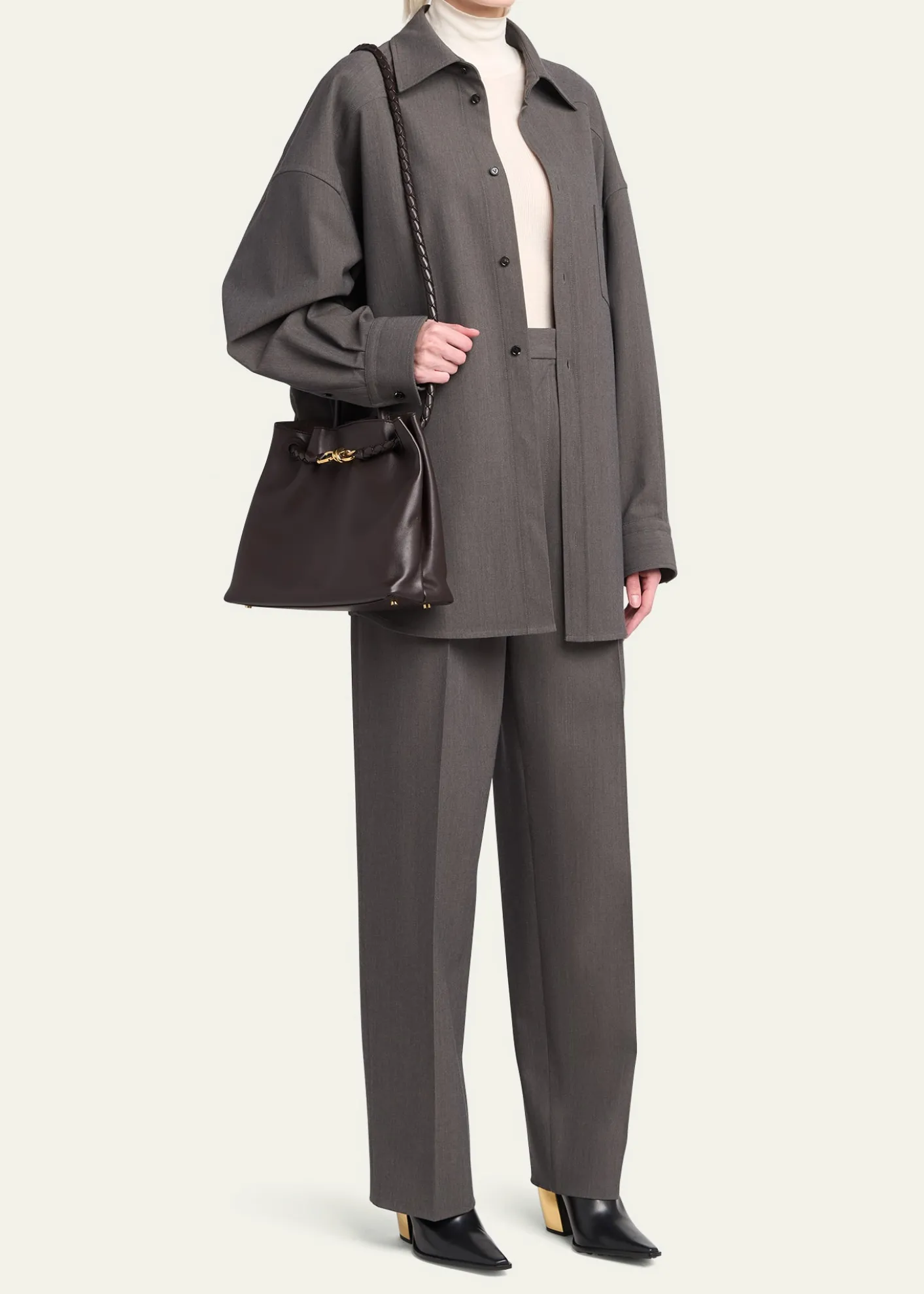 Bottega VenetaAndiamo Medium Leather Tote Bag