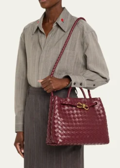 Bottega VenetaAndiamo Medium Top-Handle Bag