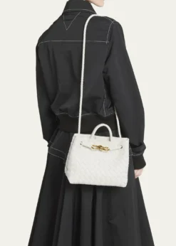 Bottega VenetaAndiamo Small Leather Top-Handle Bag