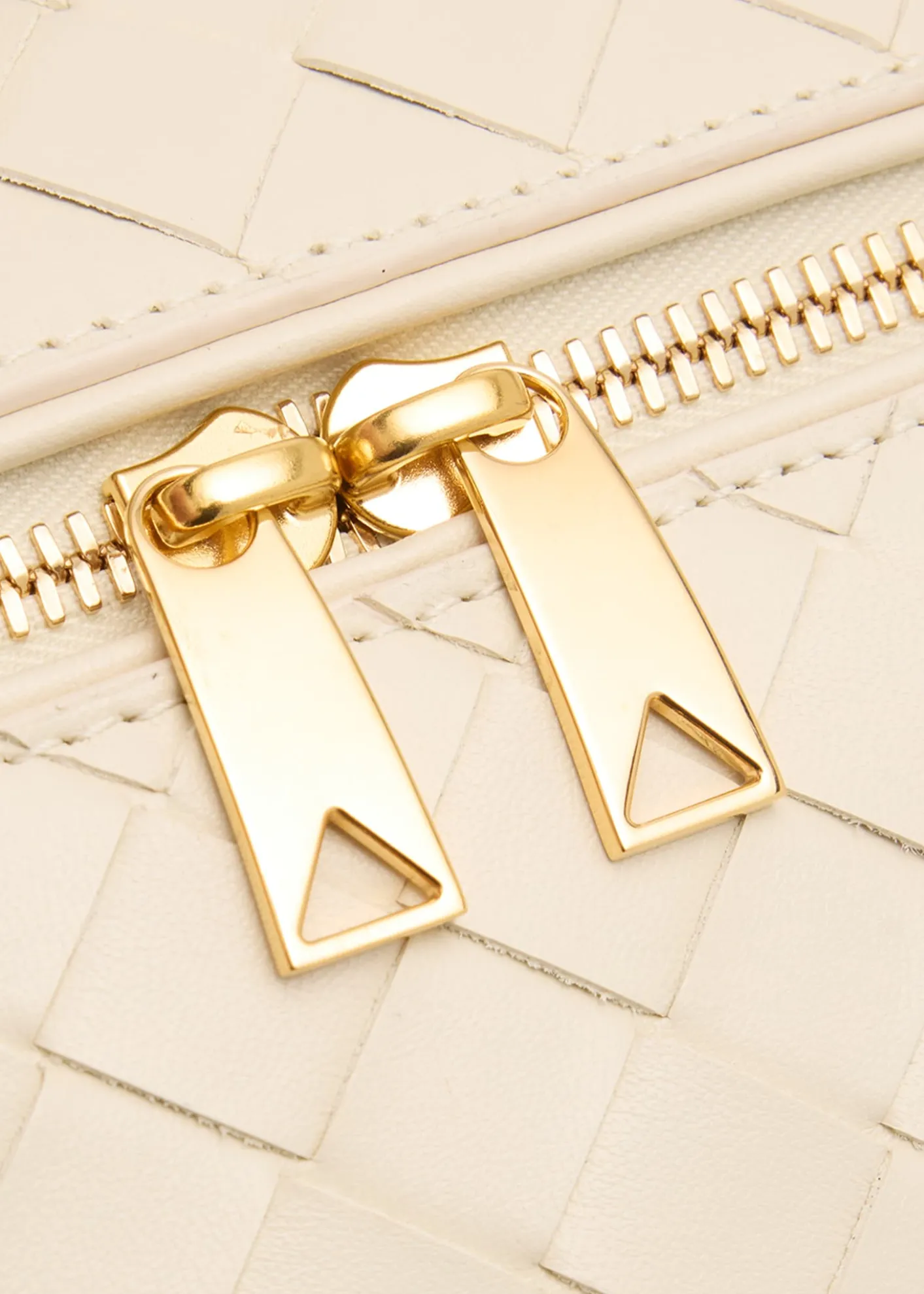 Bottega VenetaBang Bang Vanity Intrecciato Leather Crossbody Bag