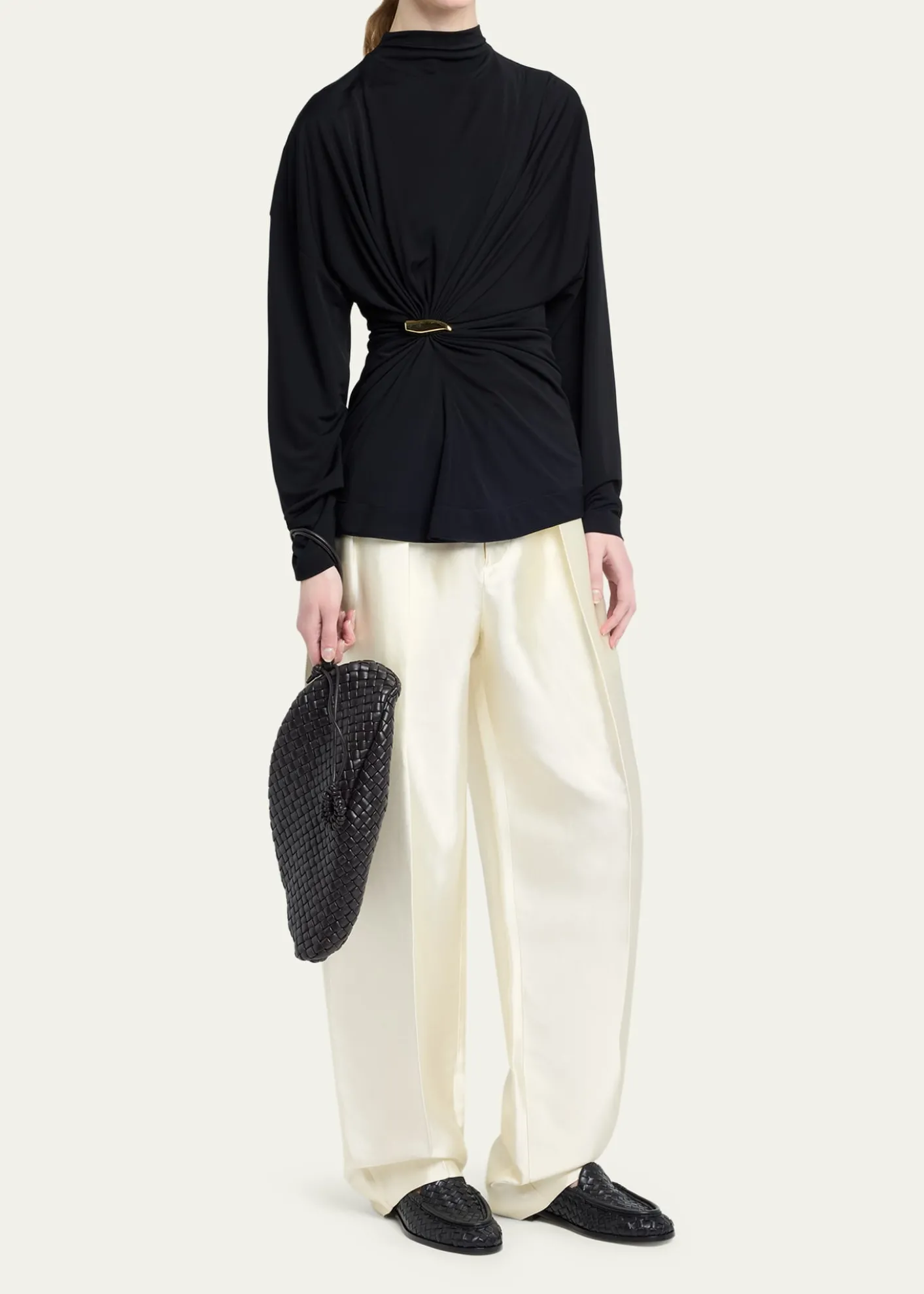 Bottega VenetaPadded Leather Sculptural Clutch Bag