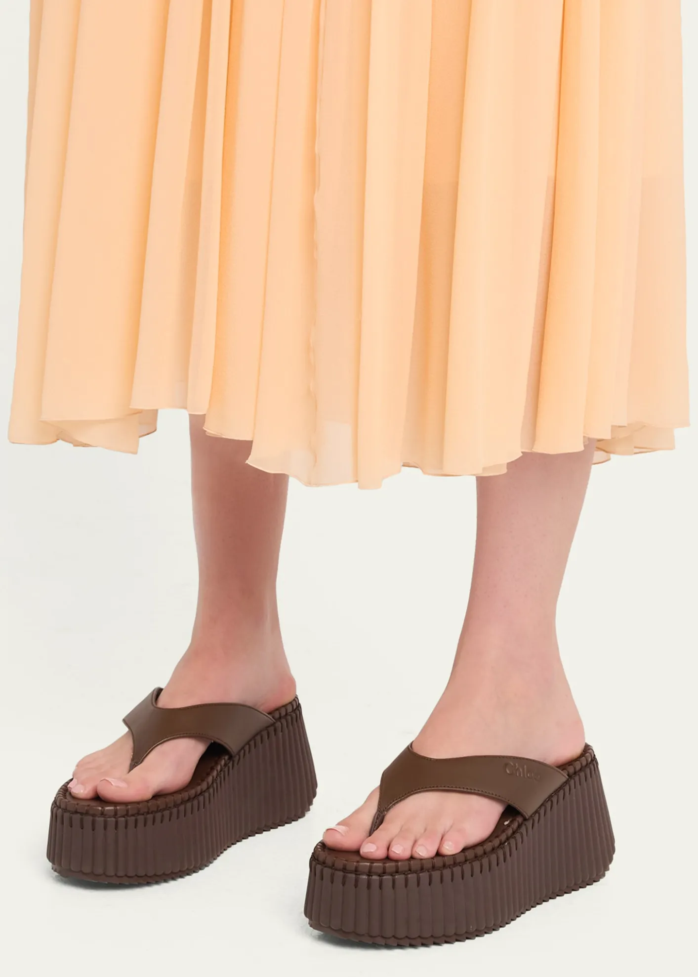 Chloe75mm Nama Platform Leather Thong Sandals