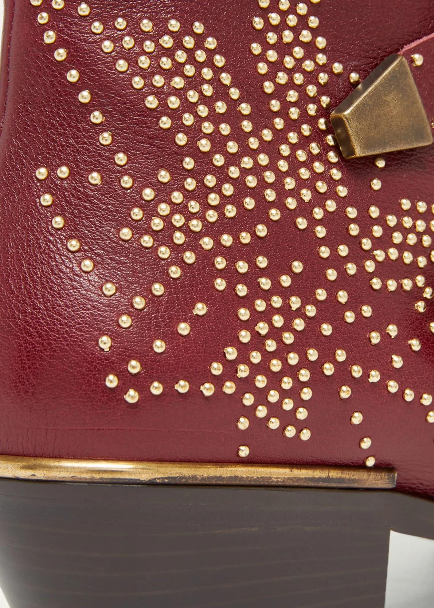 Chloe40mm Susanna Studded Leather Ankle Booties