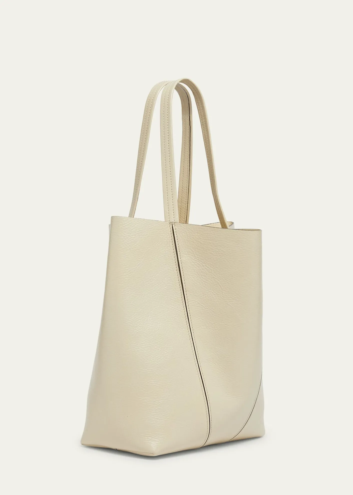 ChloeSpin Medium Tote Bag in Leather