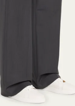 Christian LouboutinMen's Louis Junior Leather Low-Top Sneakers