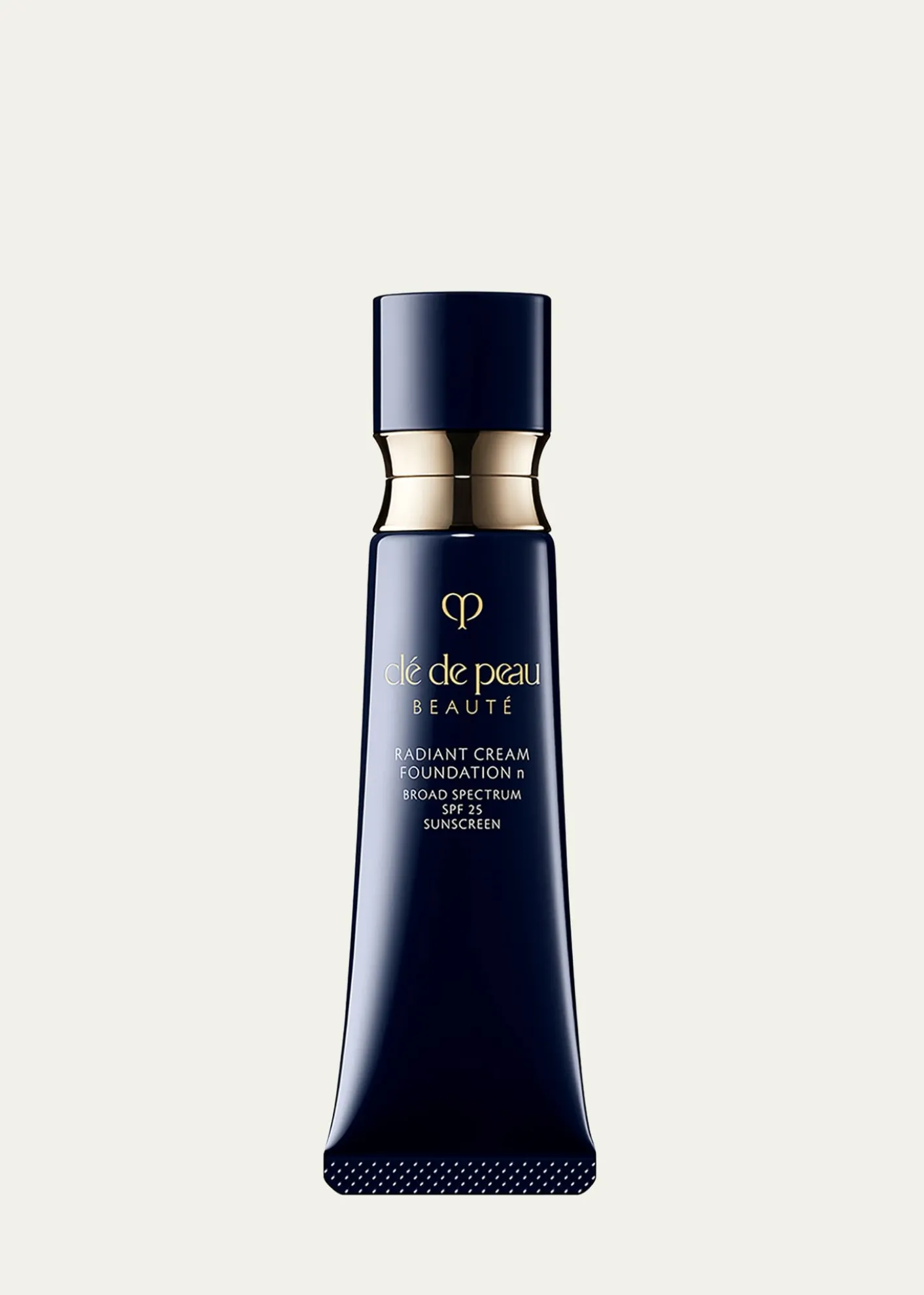 Cle de Peau BeauteRadiant Cream Foundation SPF 25