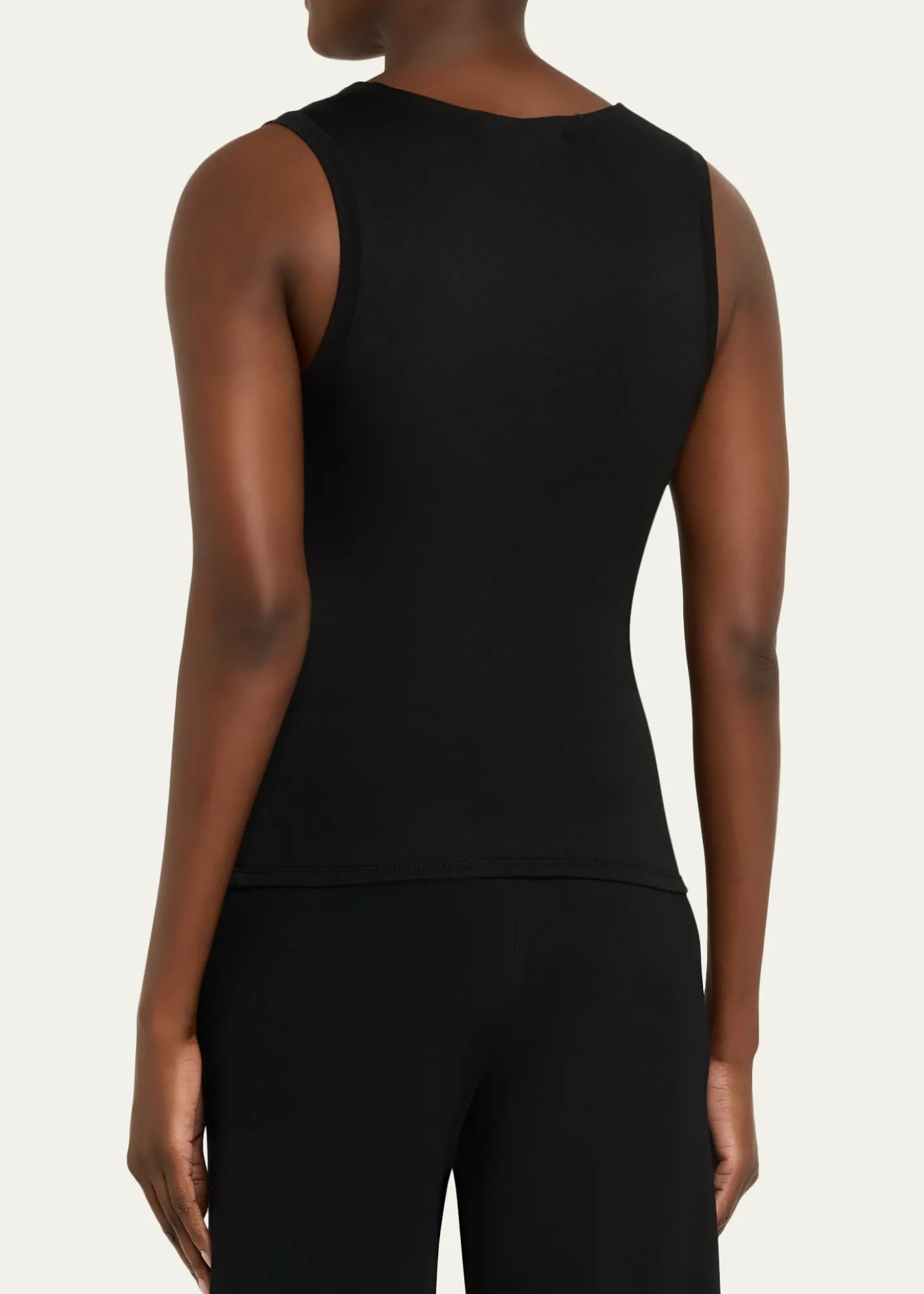 EterneSleeveless Crewneck Top