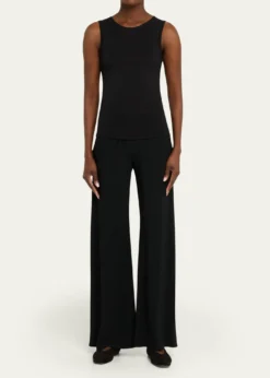 EterneSleeveless Crewneck Top