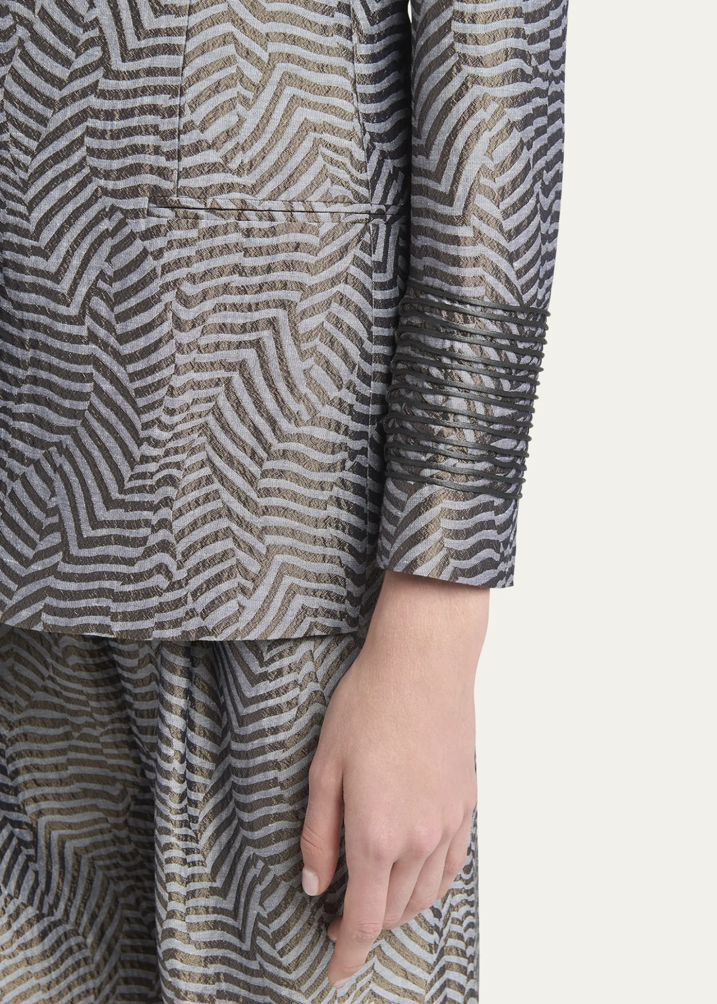 Giorgio ArmaniAnimalier Silk Jacquard Single-Breasted Blazer Jacket