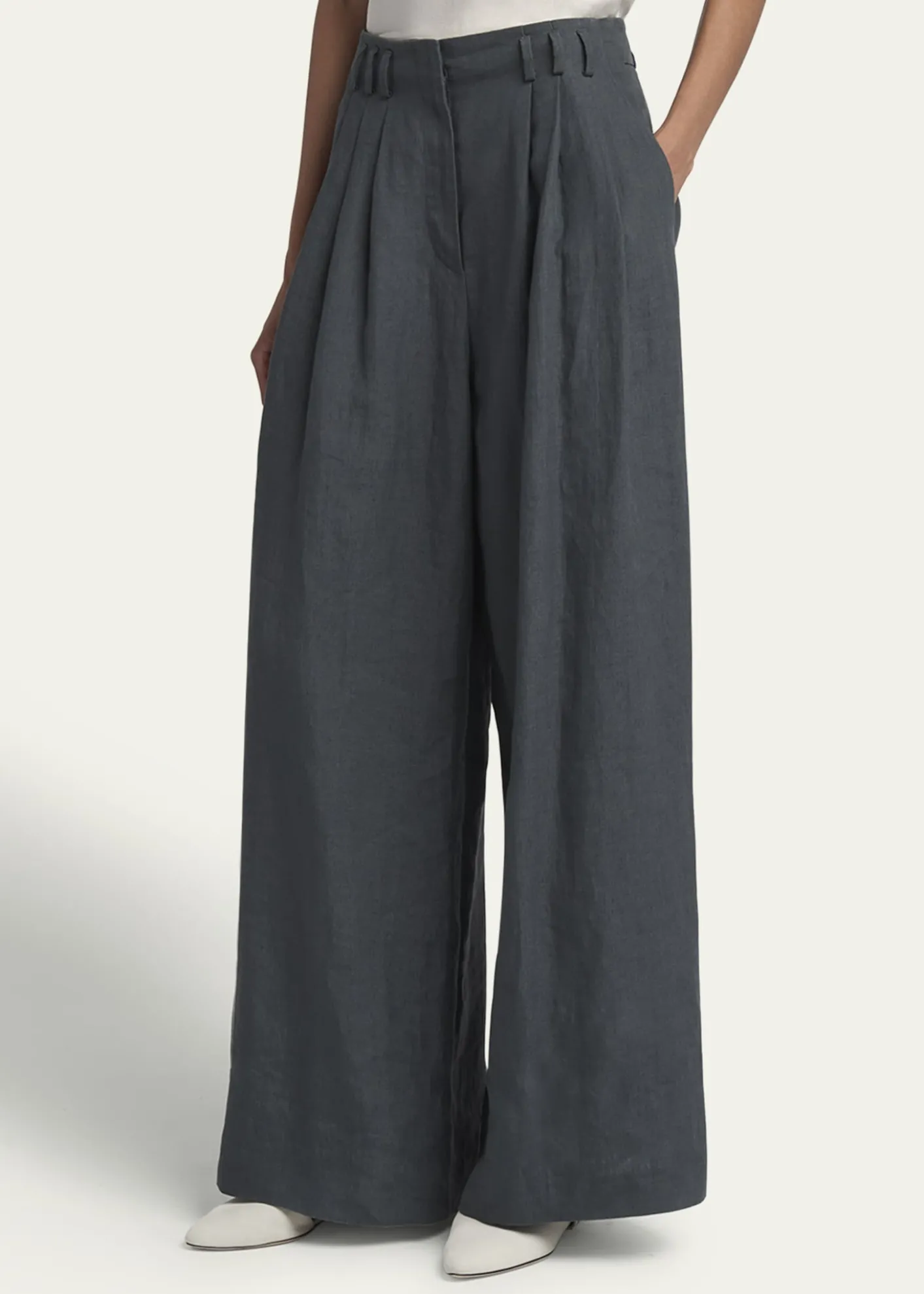 Giorgio ArmaniPleated Wide-Leg Linen Trousers