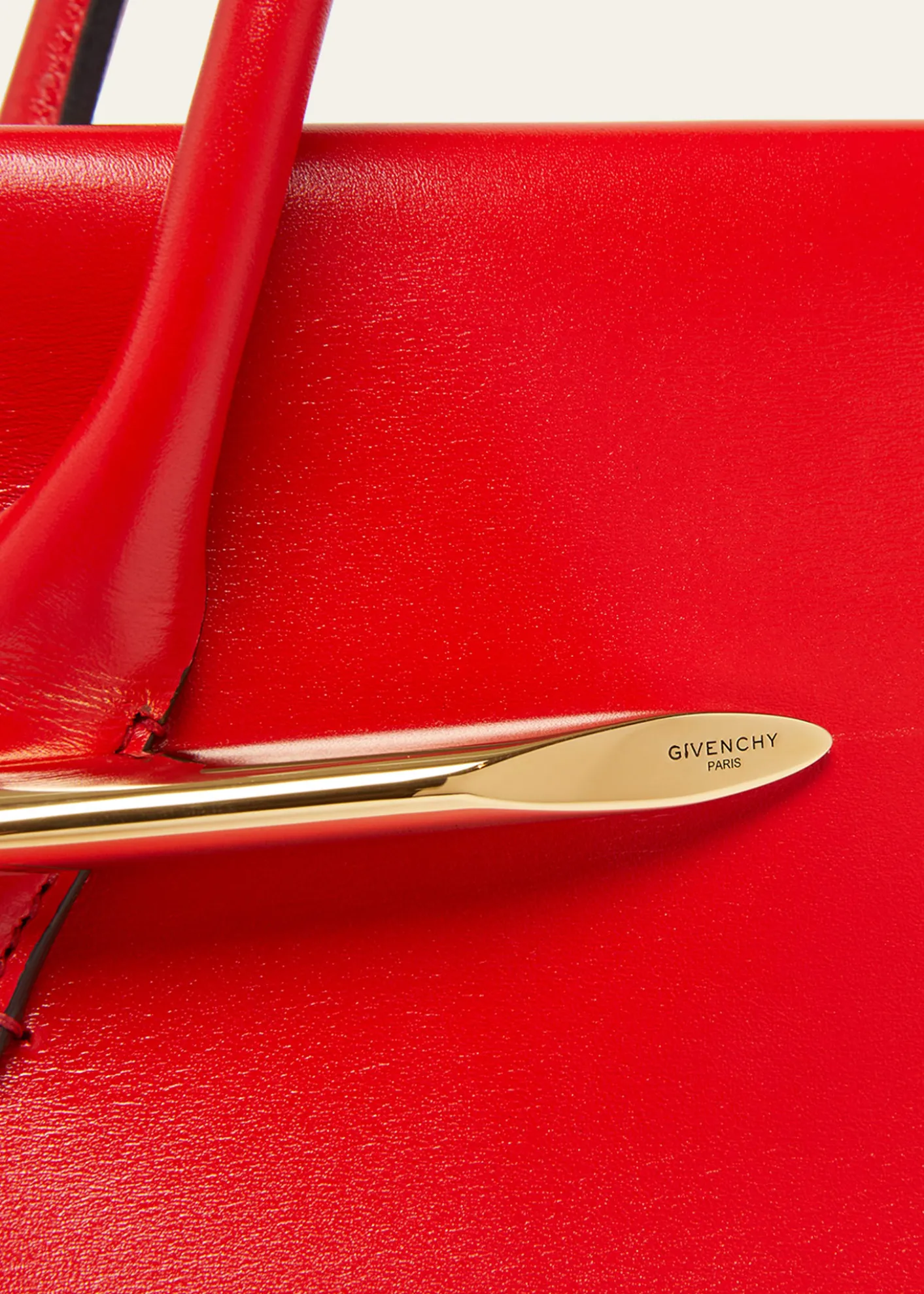 GivenchyPinch Medium Top-Handle Bag in Smooth Leather