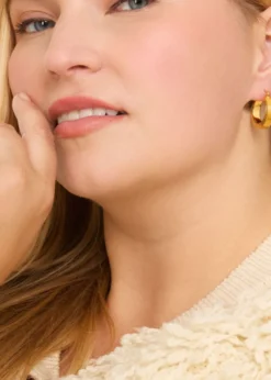 Gwen BelotiLina Boxy Round Hoop Earrings