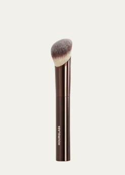 Hourglass CosmeticsAmbient Soft Glow Foundation Brush
