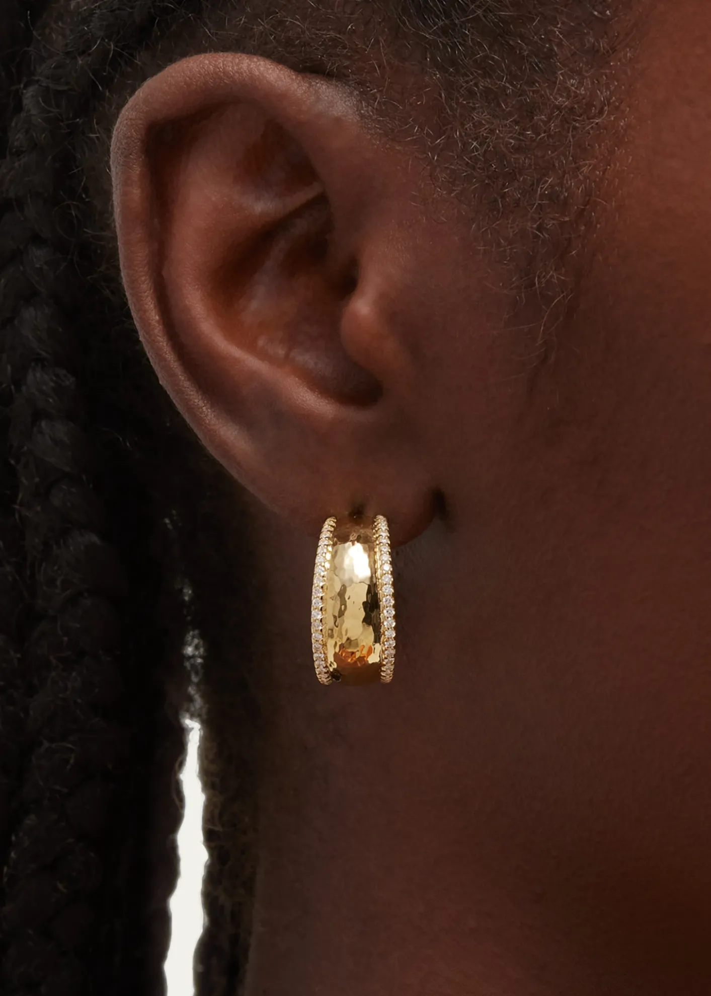 Ippolita18K Stardust Goddess Hammered Dome Huggie Earrings