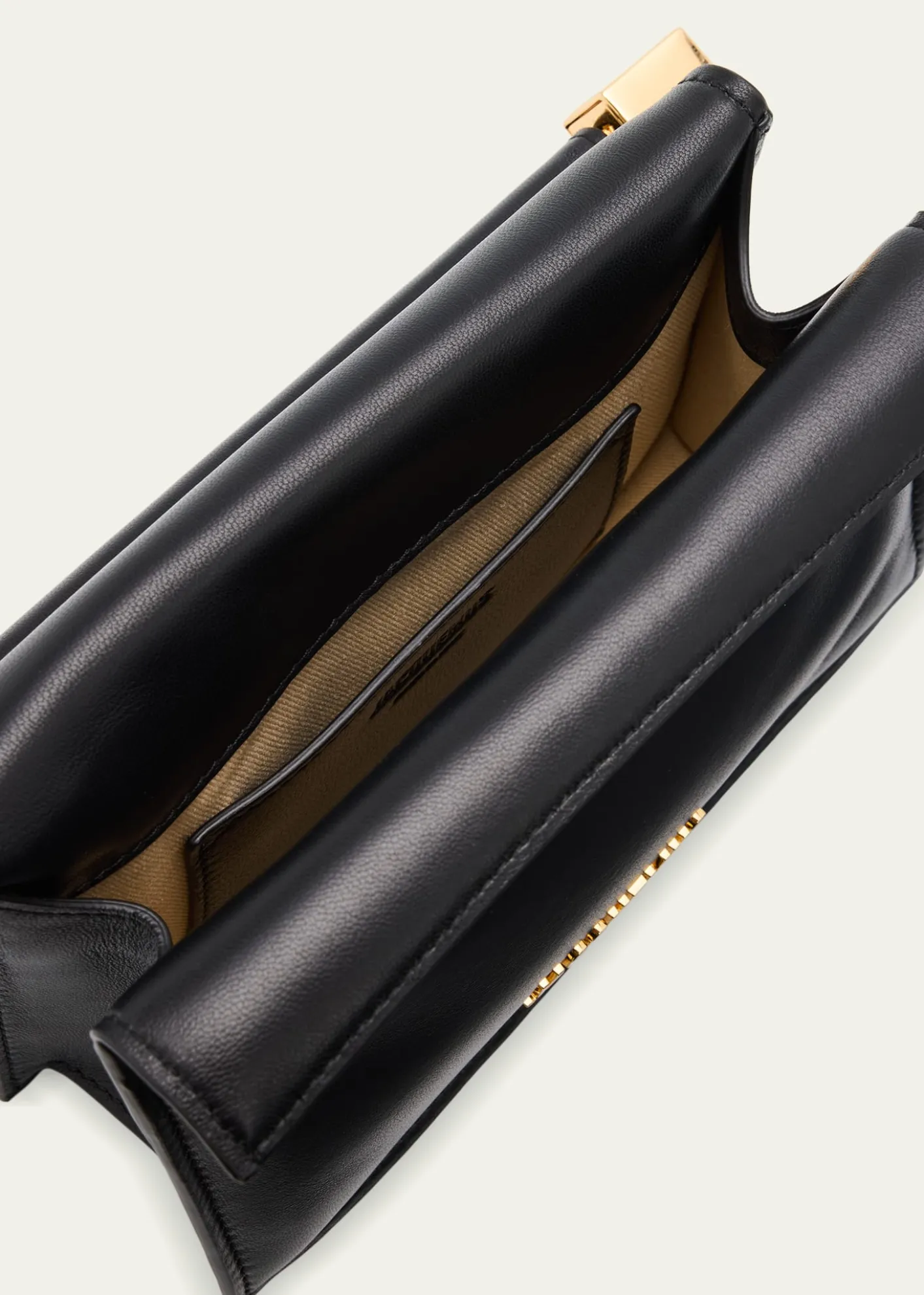 JacquemusRolled-Top Rond Carre Leather Clutch Bag