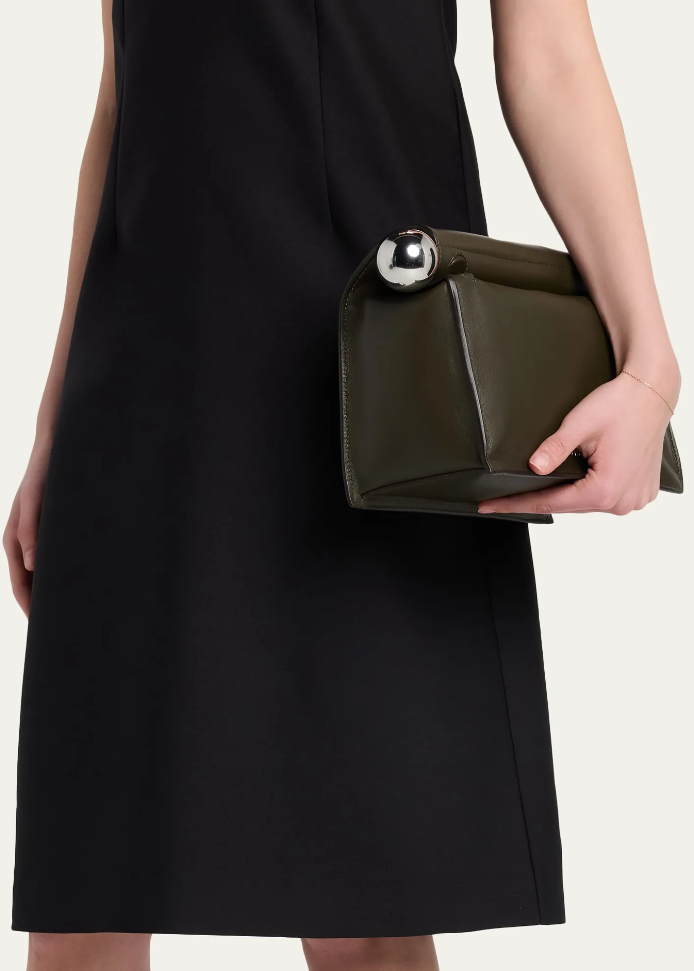 JacquemusRonde Carré Leather Clutch