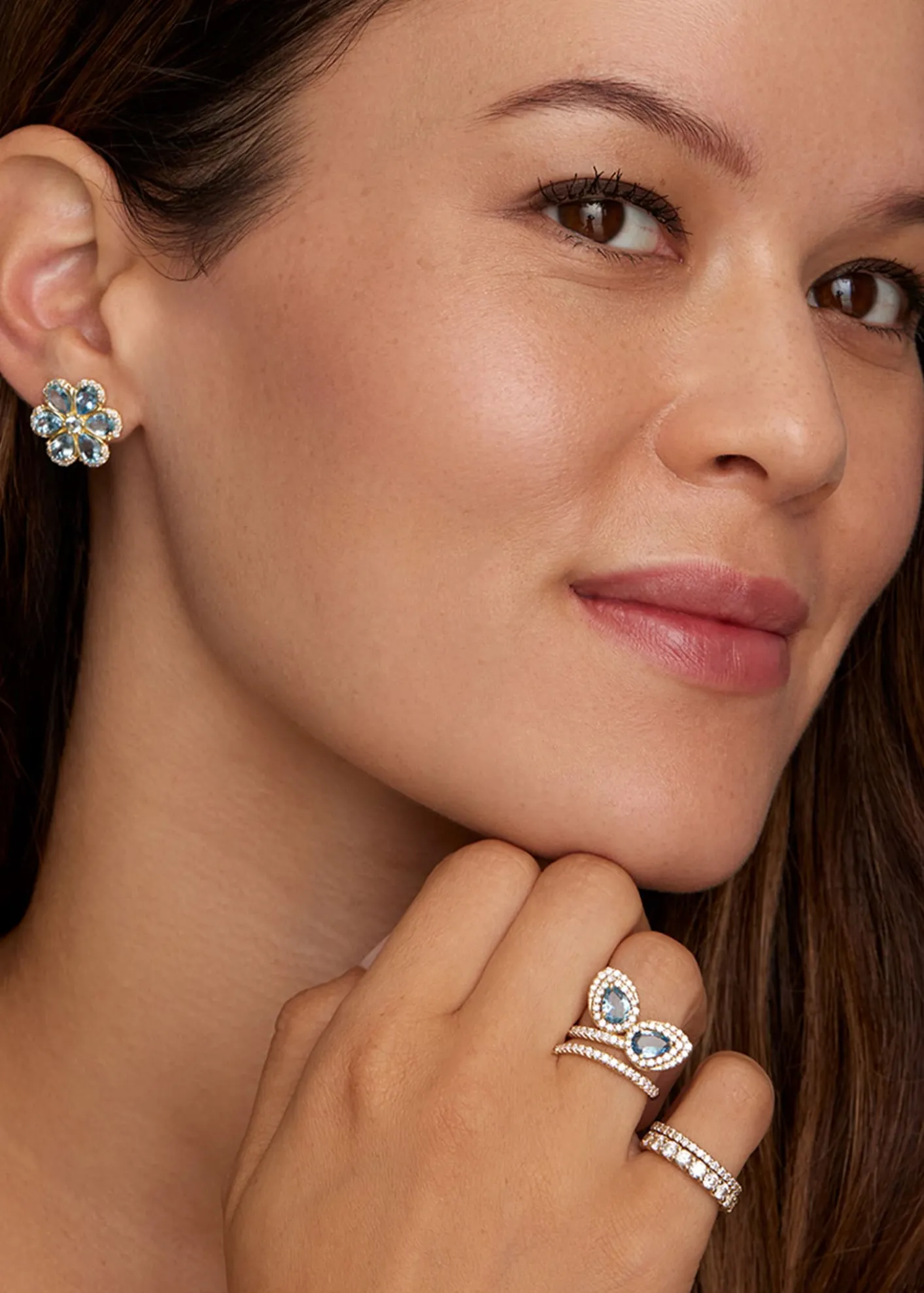 Jamie Wolf18K Yellow Gold Script Petal Ring with Aquamarine and Diamonds