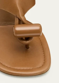 Loewe90mm Toggle Leather Thong Sandals