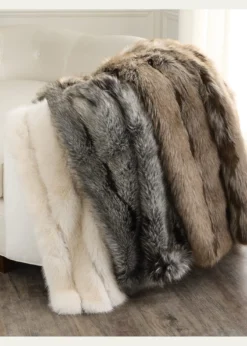 Lyla GrantFaux Fox Throw, 60
