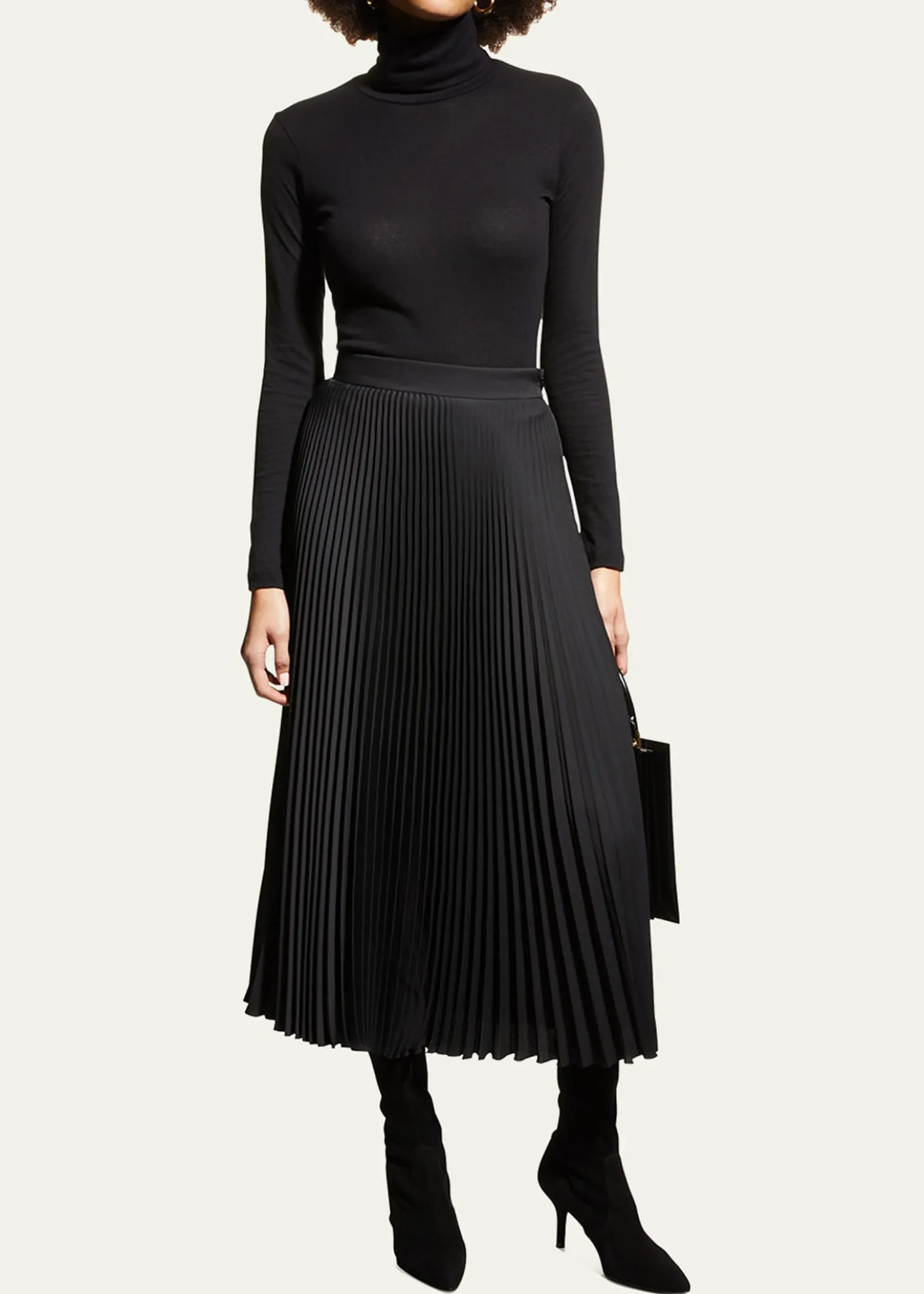 Majestic FilaturesCotton-Cashmere Long Sleeve Turtleneck Top