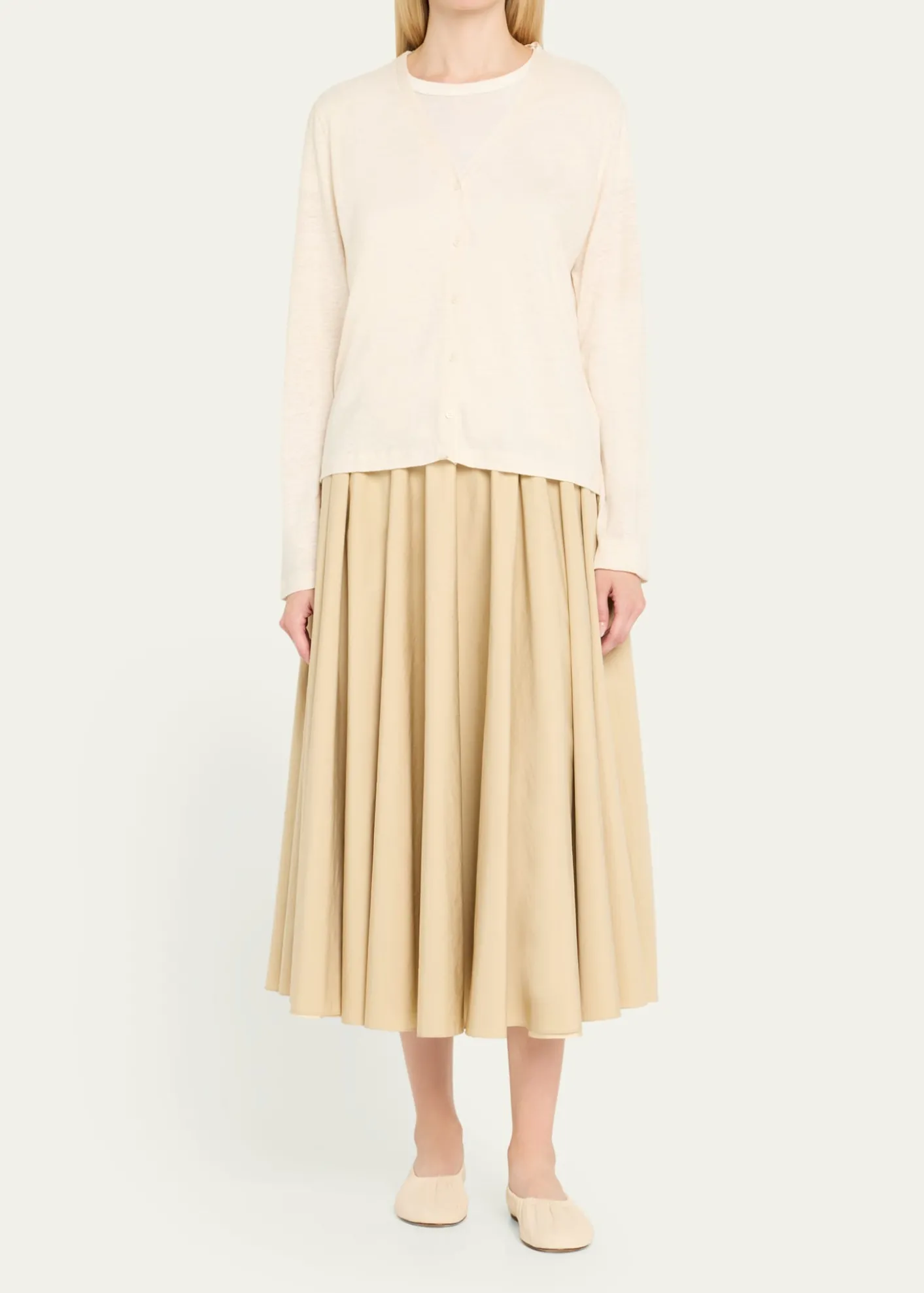 Majestic FilaturesV-Neck Button-Down Long-Sleeve Stretch-Linen Cardigan