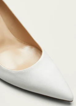 Manolo BlahnikBB 90mm Satin Stiletto Pumps