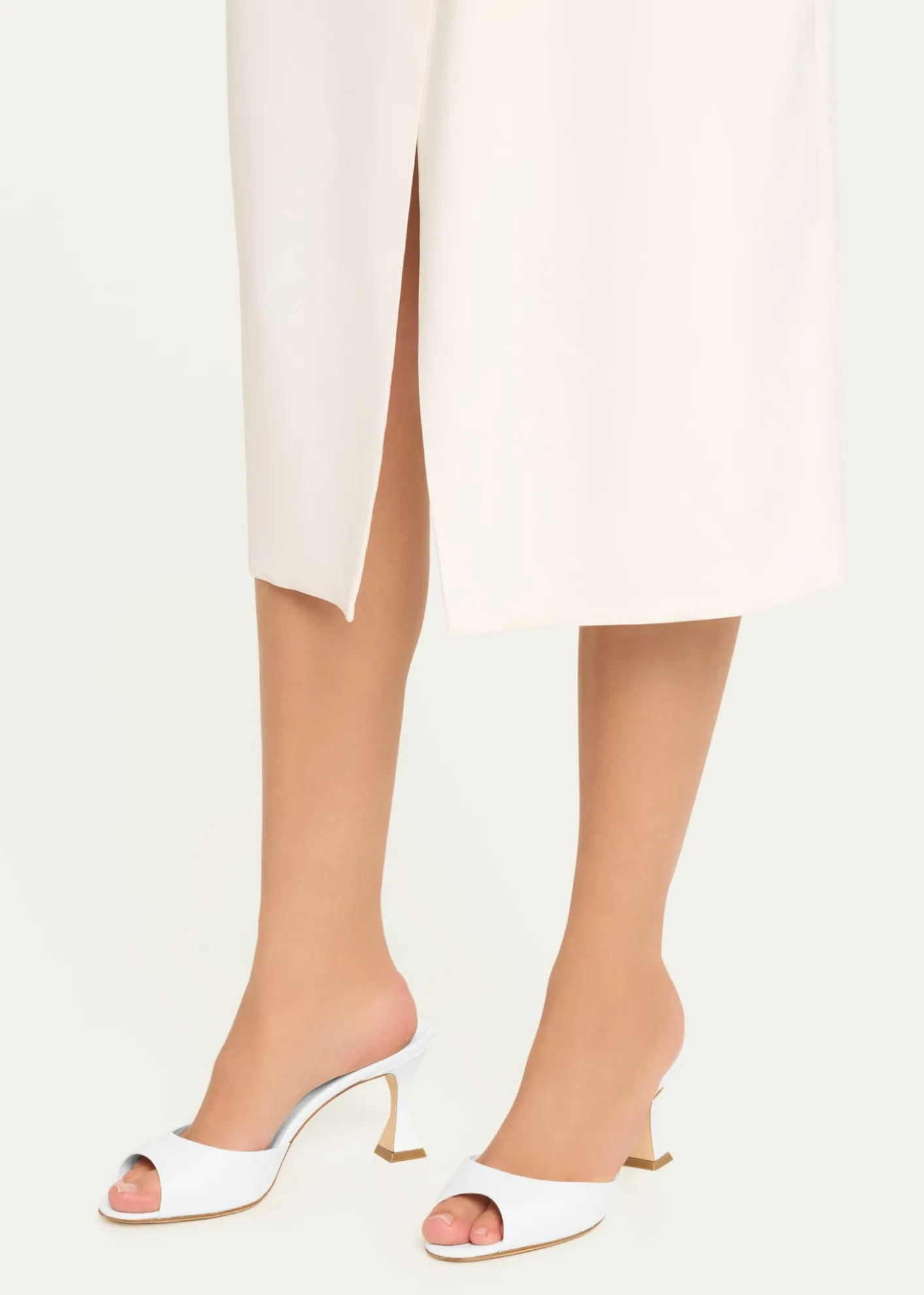Manolo BlahnikJadarona Leather Mule Sandals
