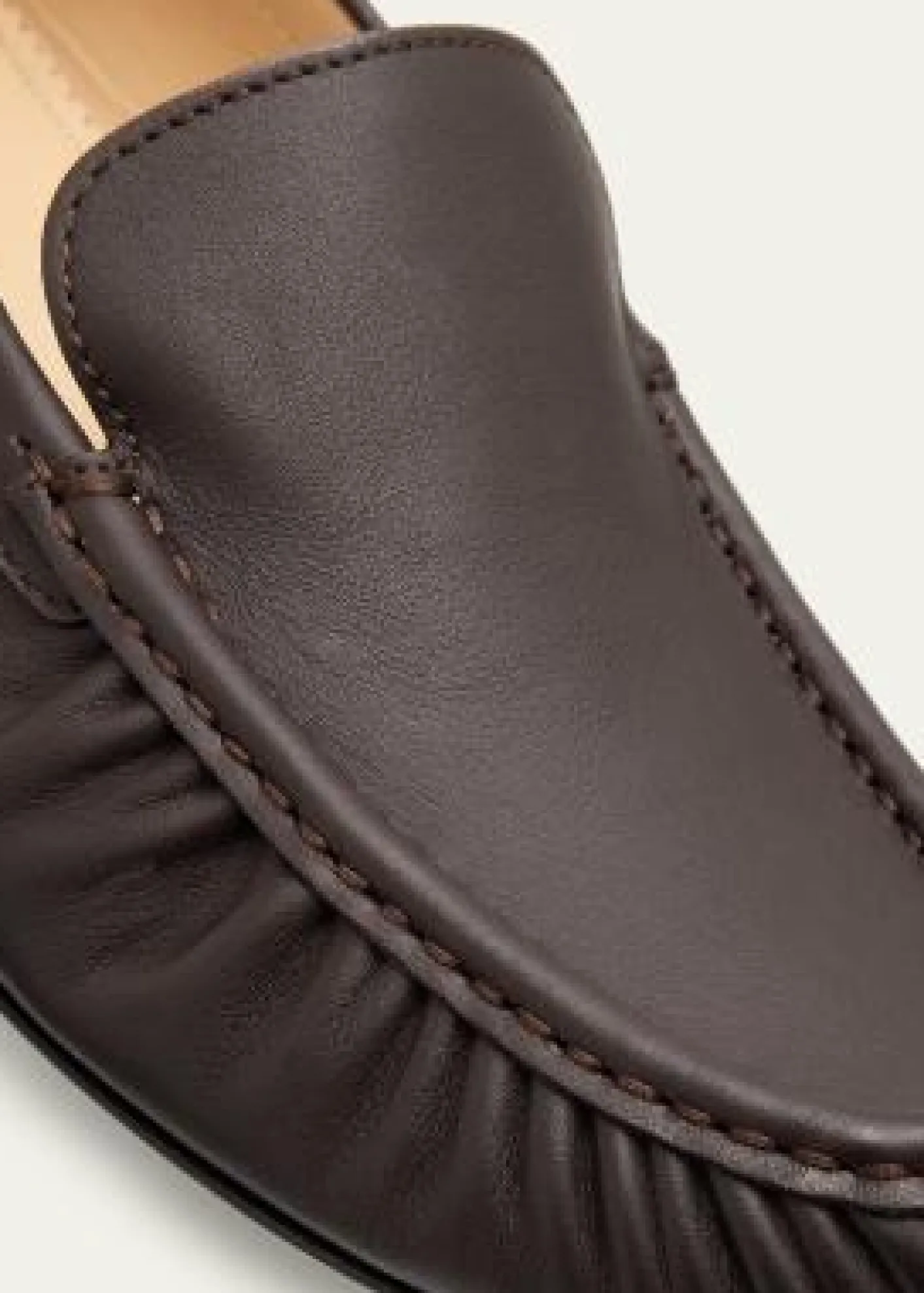 Manolo BlahnikLeonda Leather Loafers
