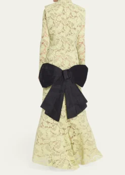 Marc Jacobs RunwaySculptural Lace Long-Sleeve Bow Trumpet Gown