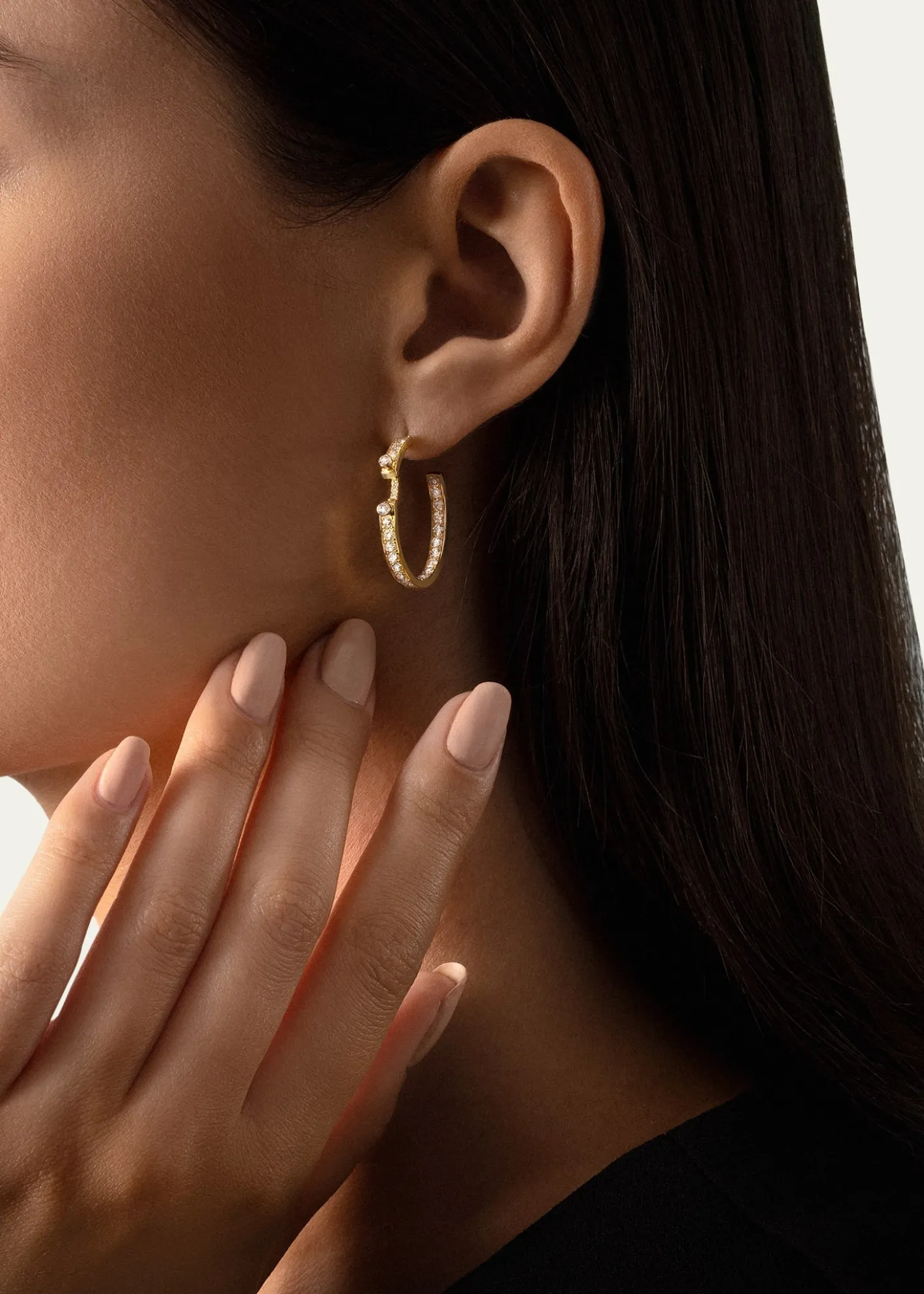 Nouvel Heritage18K Eternity Tuxedo Mood Hoop Earrings