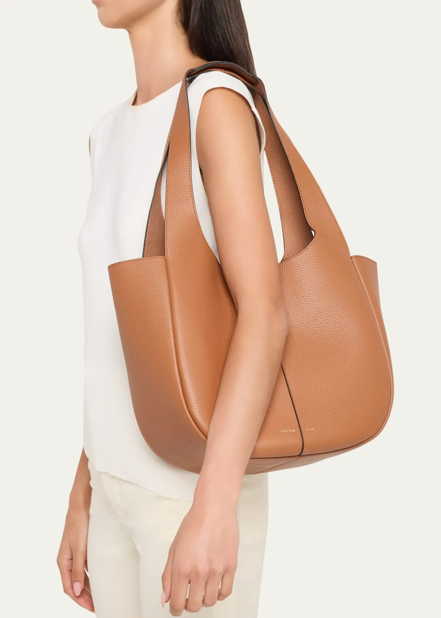 OrotonEmilia Pebbled Leather Tote Bag