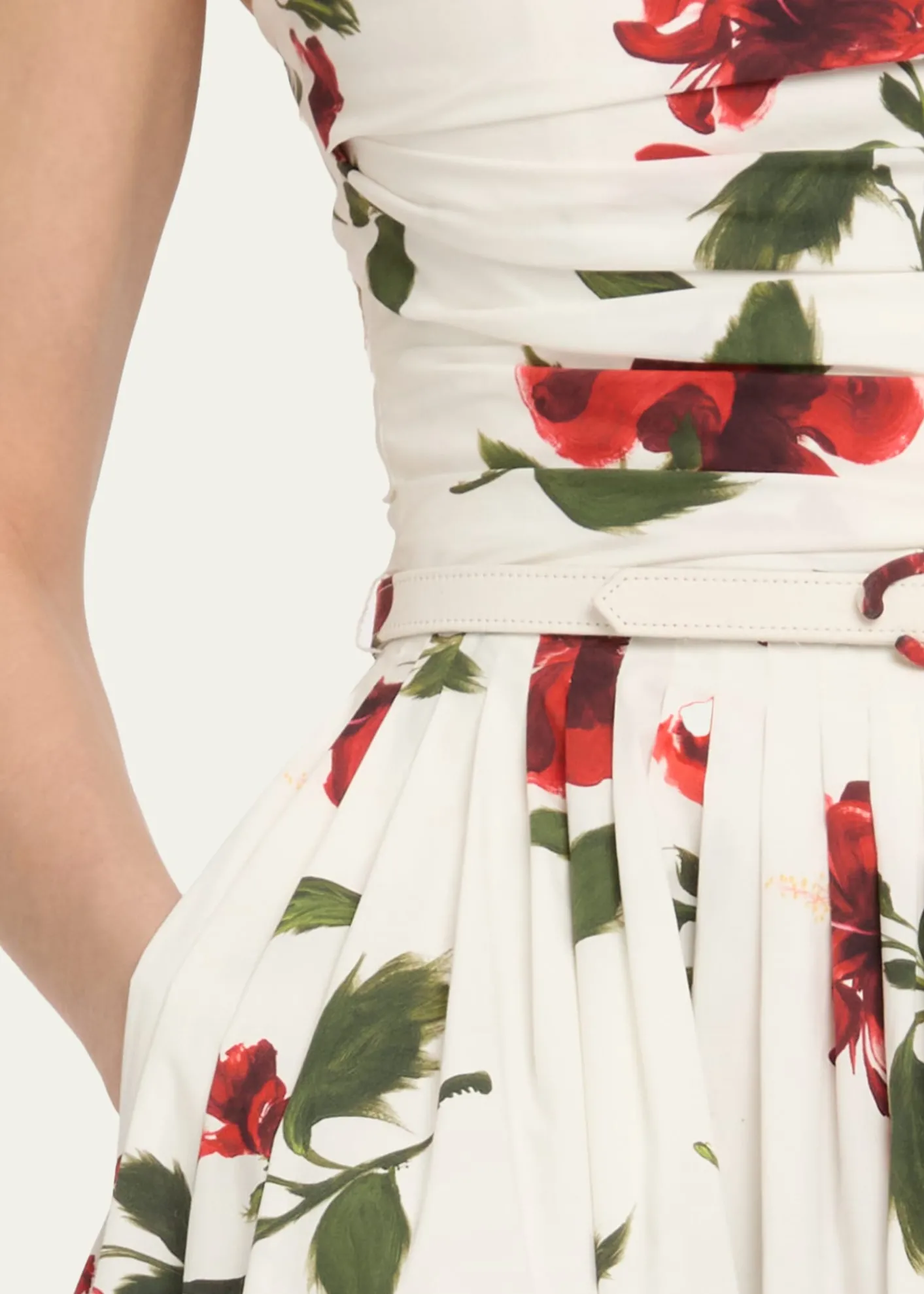 Oscar de la RentaSleeveless Hibiscus Print Cotton Pleated Midi Dress