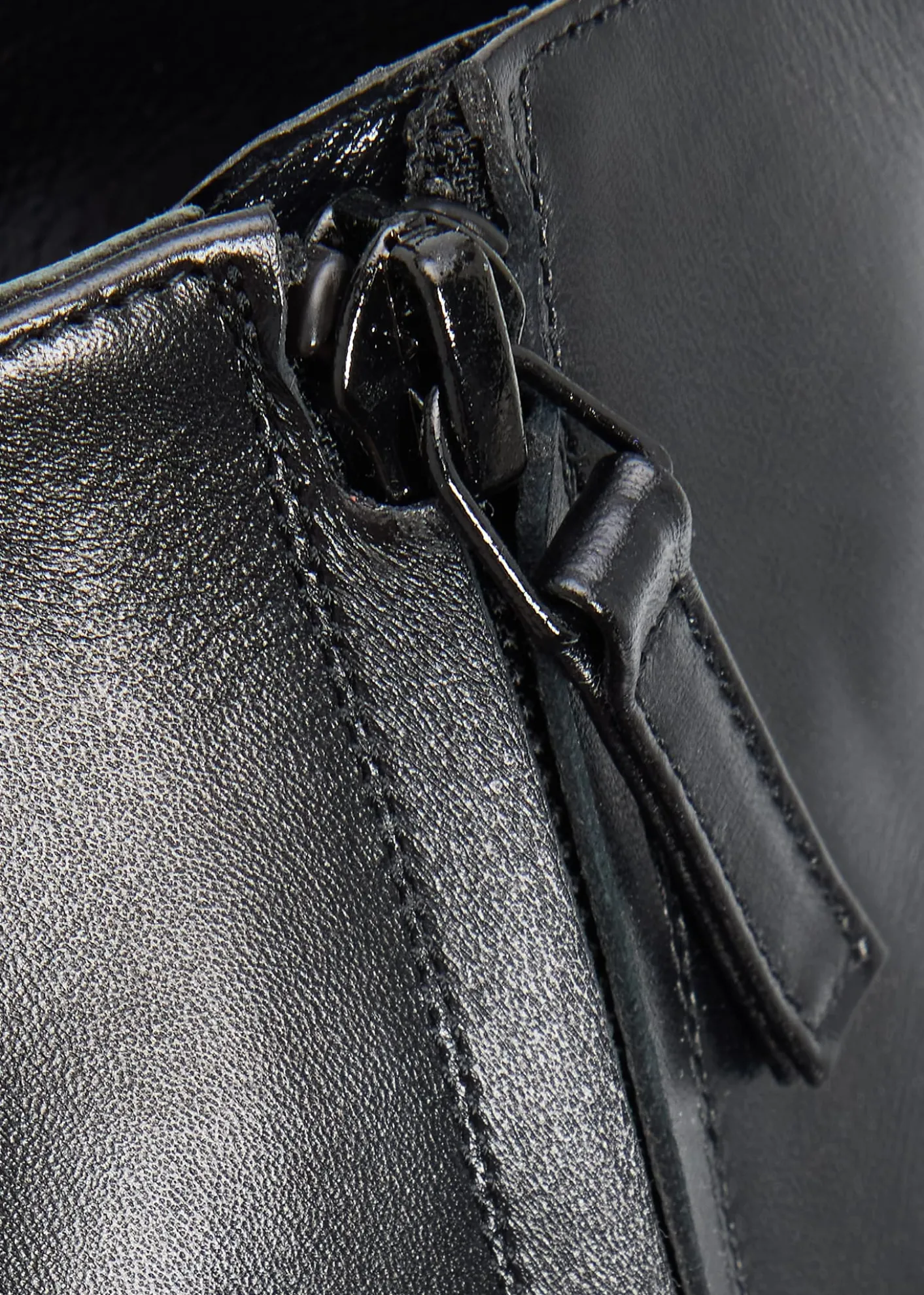 Proenza SchoulerTrap Flat Leather Ankle Boots