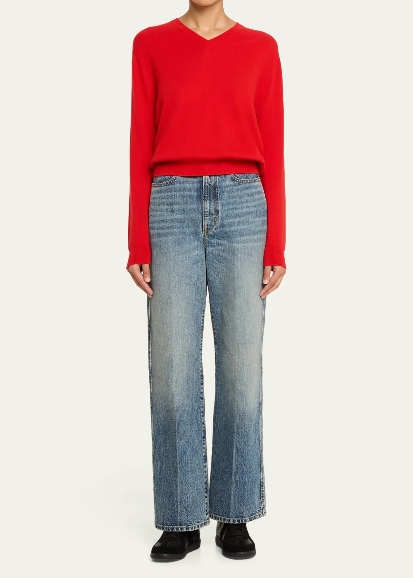 RUADHThe Sanderson V-Neck Cashmere Sweater