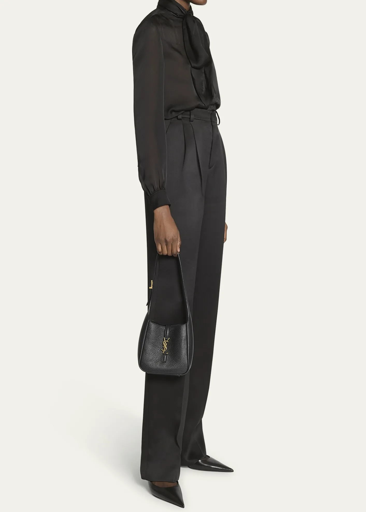 Saint LaurentLe 5 A 7 Hobo Bag in Deer Leather