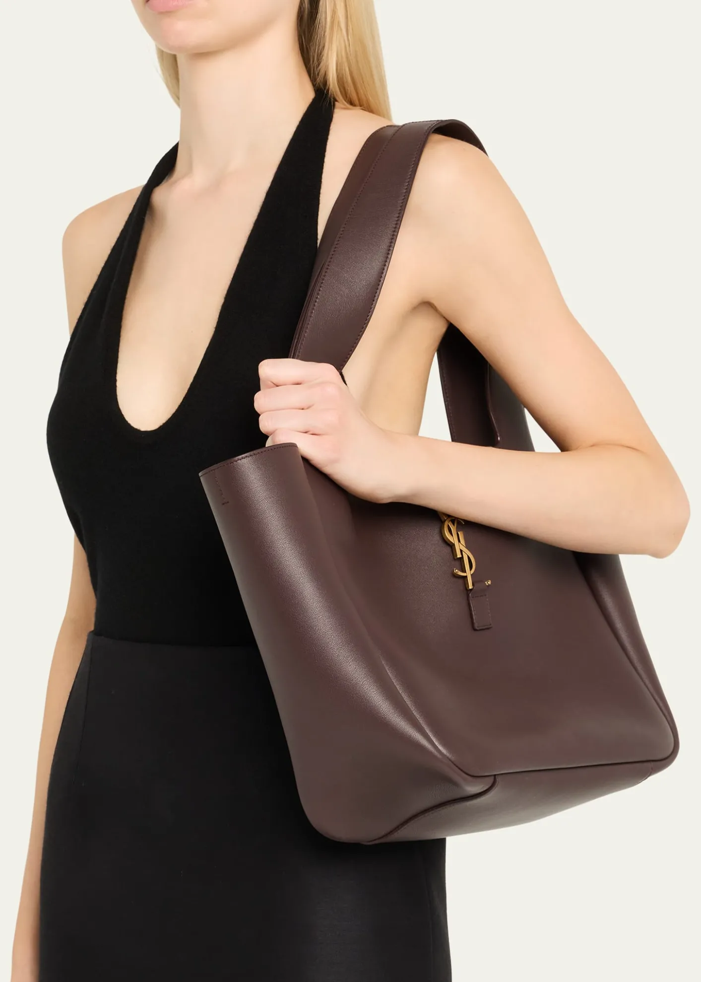Saint LaurentLe 5 À 7 Bea YSL Tote Bag in Calfskin Leather