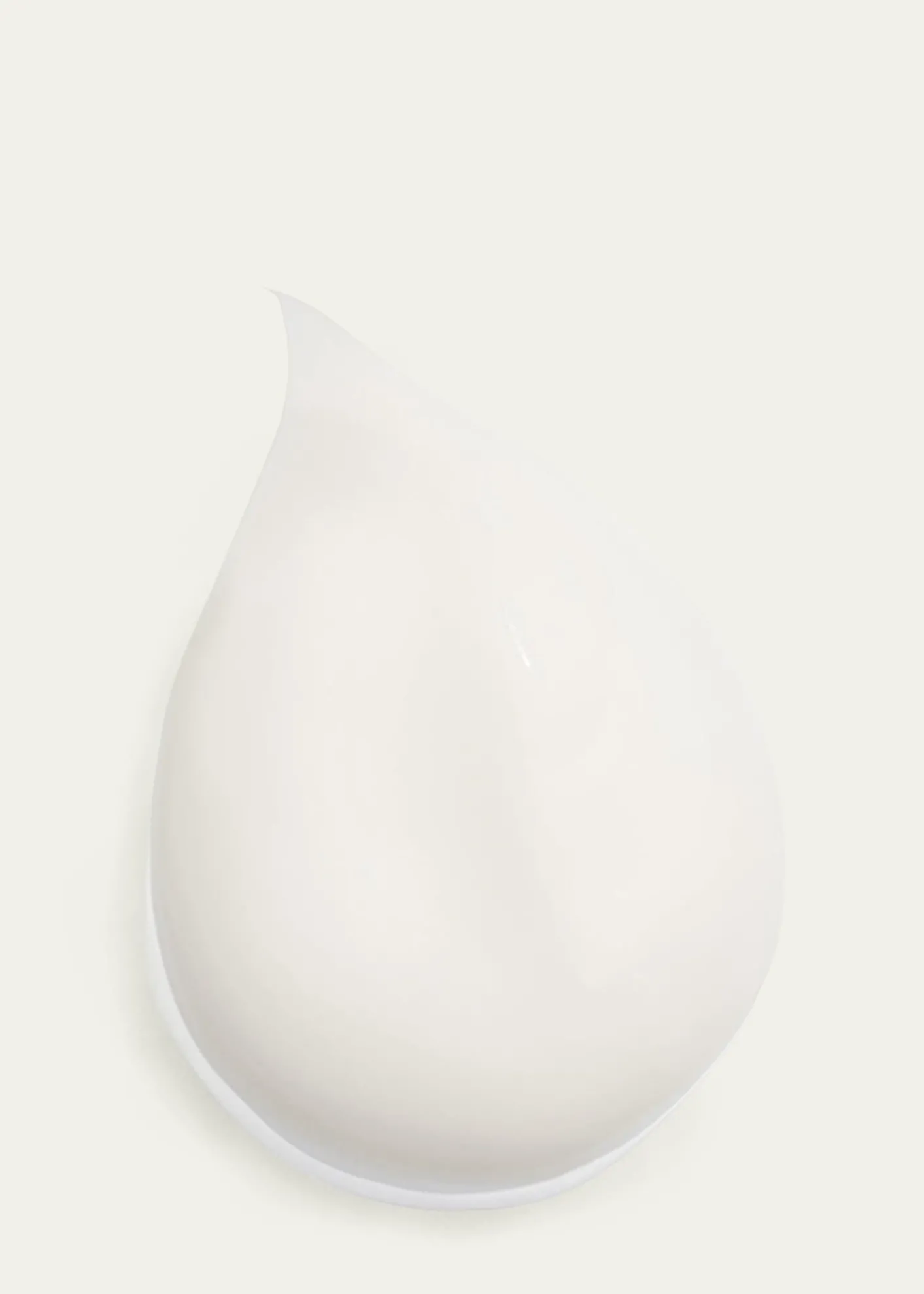 Sisley Paris16.9 oz. Hair Rituel Revitalizing Smoothing Shampoo with Macadamia Oil