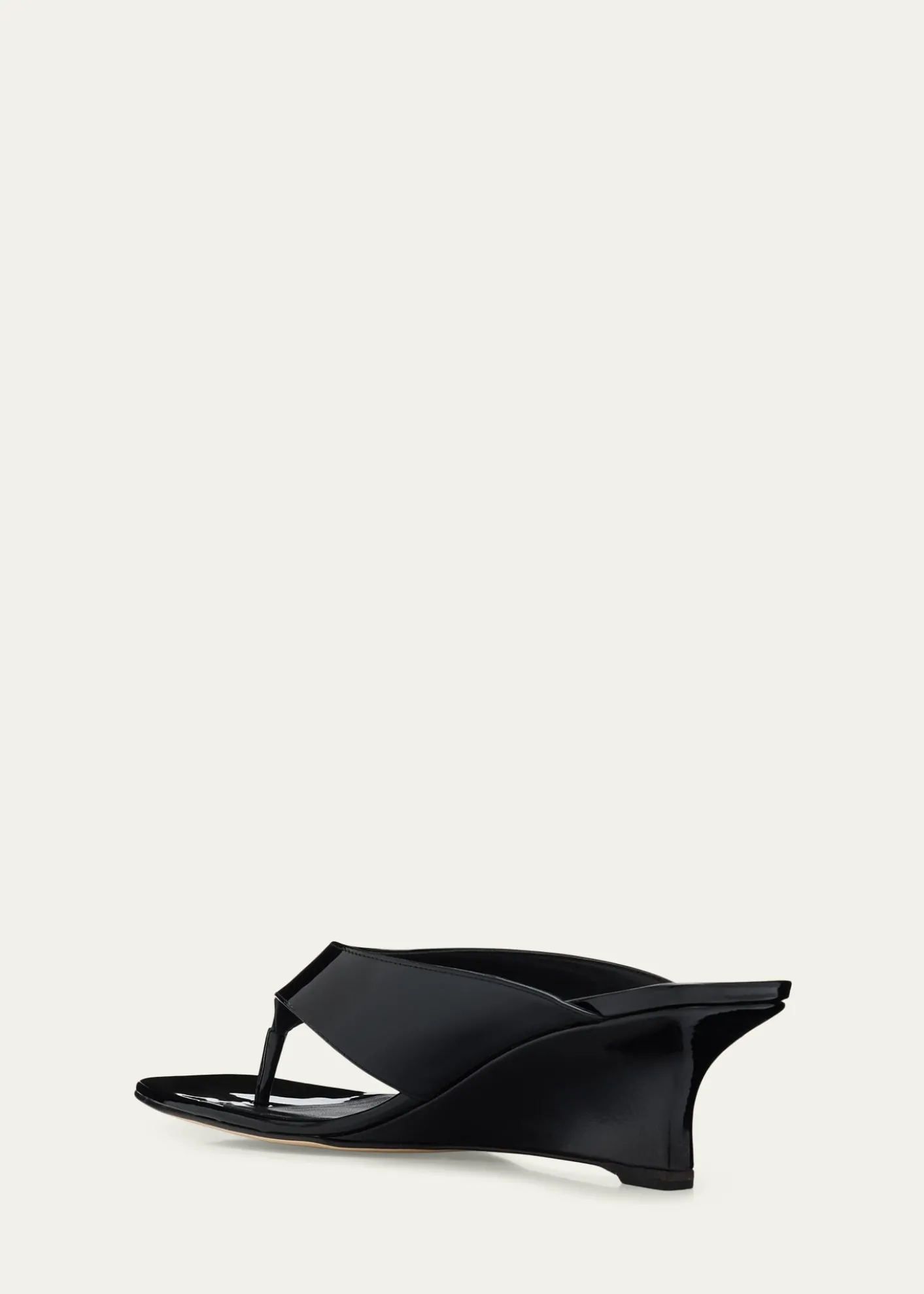 Stuart Weitzman50mm Vinnie Patent Leather Thong Sandals
