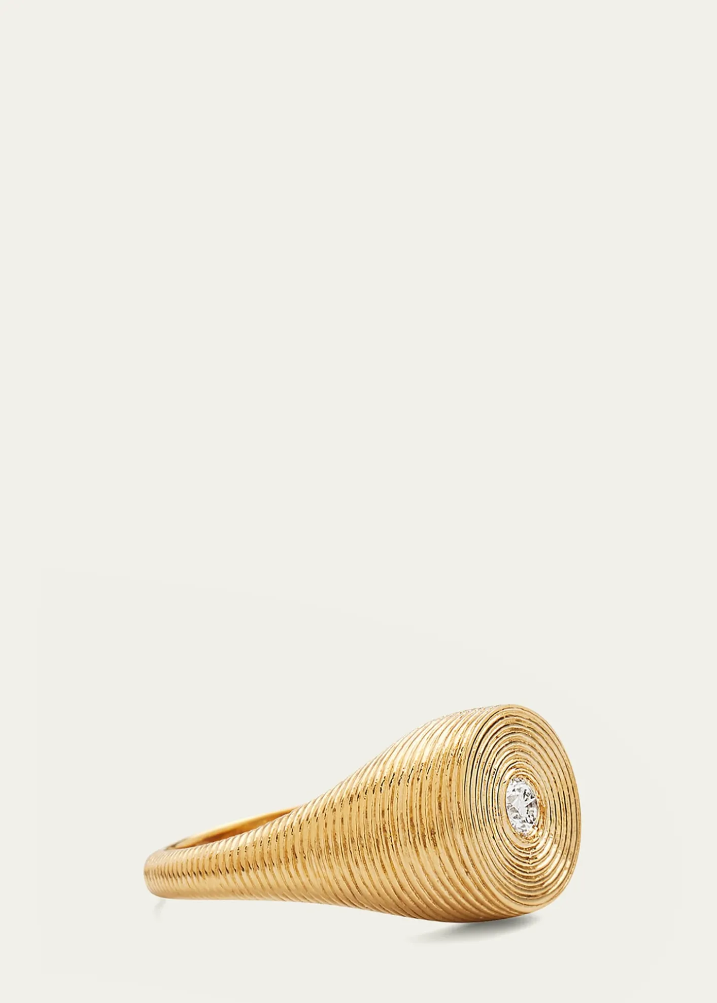 Sydney Evan 14K Gold Round Diamond Fluted Signet Ring