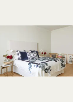 The LinoEucalyptus 500 Thread-Count Queen Duvet Cover
