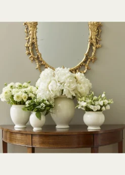 THIS ITEM IS NOT AVAILABLE.AERINSiena Small Vase
