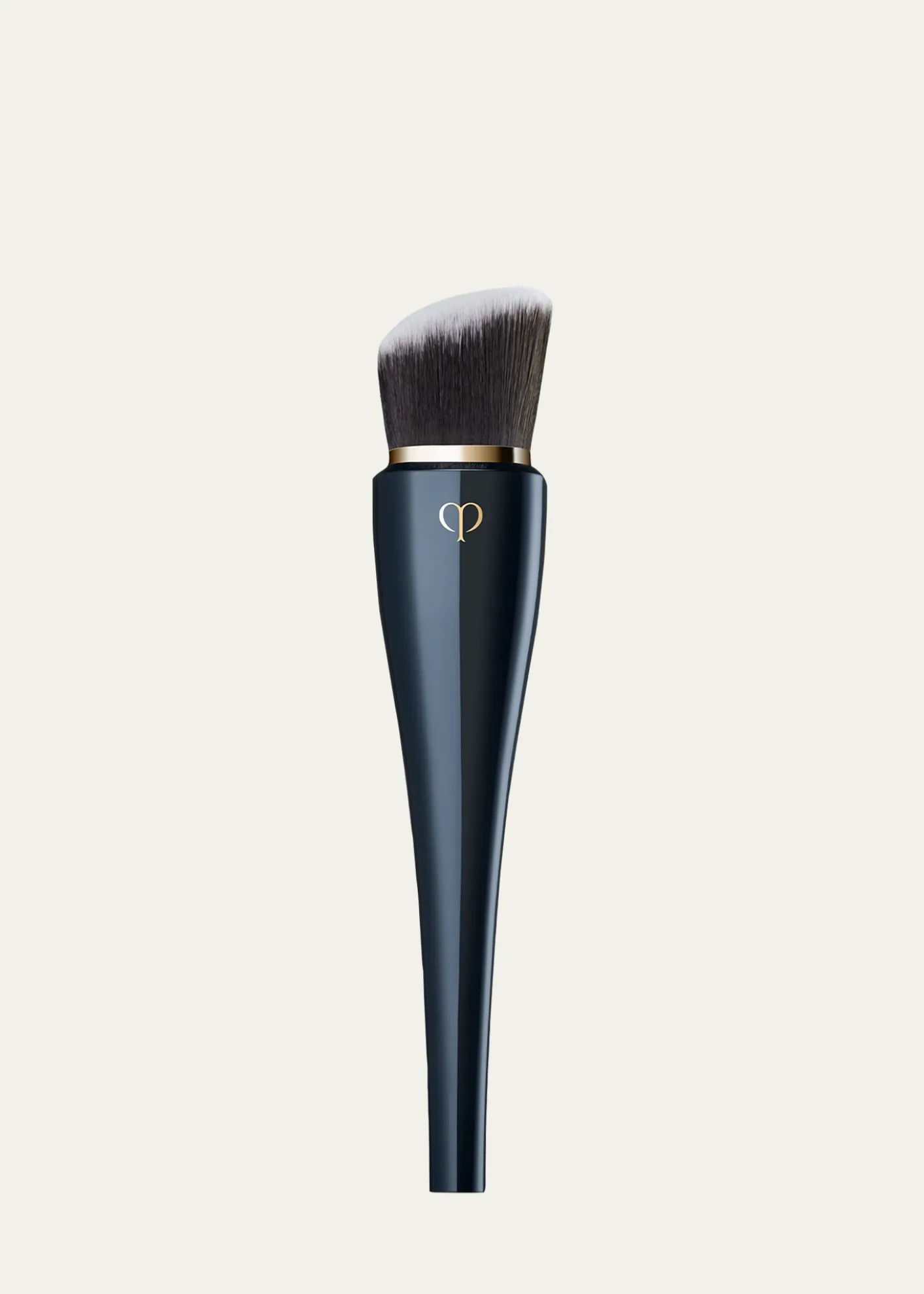 THIS ITEM IS NOT AVAILABLE.Cle de Peau BeauteHigh Coverage Foundation Brush