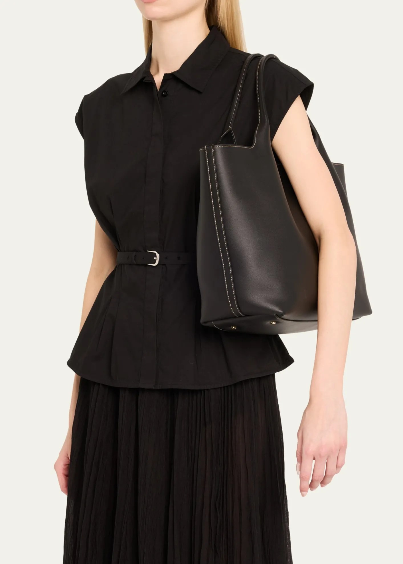 Tod'sMedium Leather Tote Shopping Bag