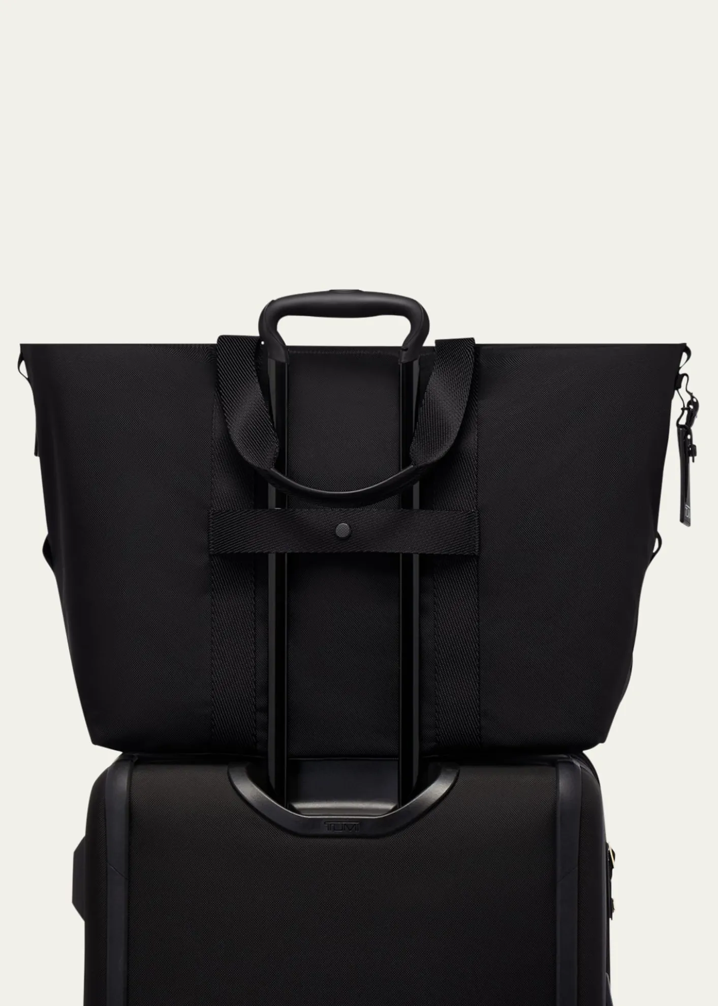 TUMIEssential Large East-West Tote Bag